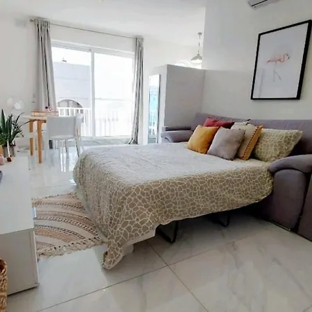 Bright Spacious Getaway Close To The Sea Gzira Exterior photo